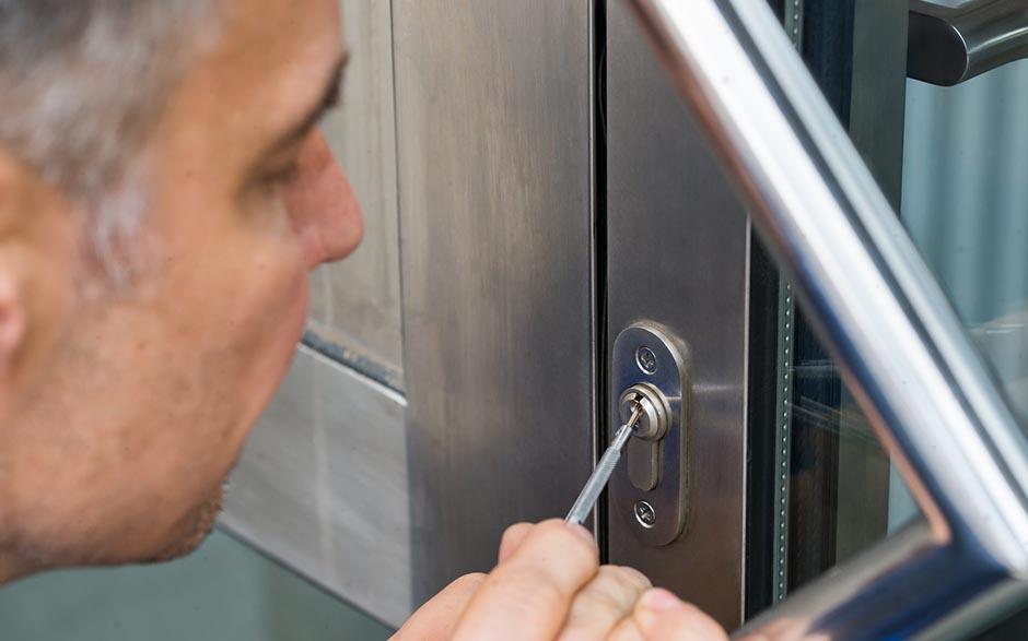 honnêtes serrurier ouverture de porte Épône